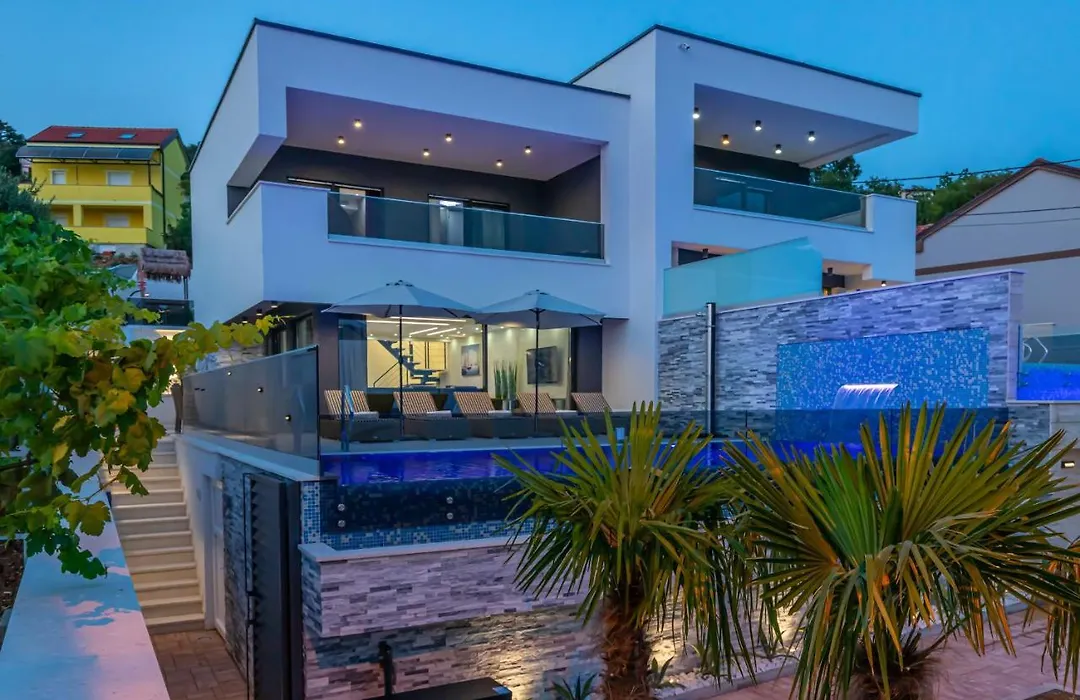 Luxury Villa Lorena With Heated Pool, Jacuzzi,Sauna And Seaview-1